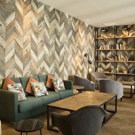 Icon Bcn 4* برشلونة