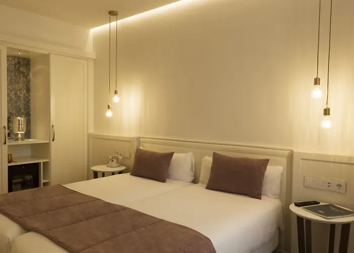 Otel Icon Bcn 4*