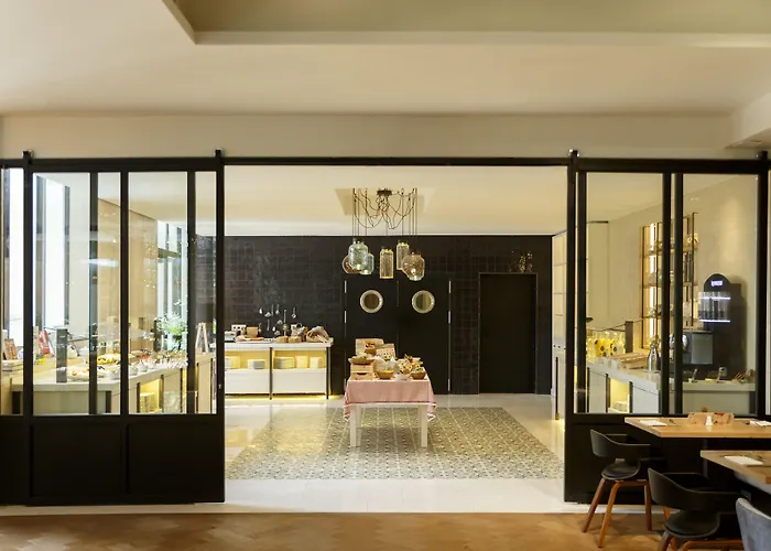 Icon Bcn Otel 4*